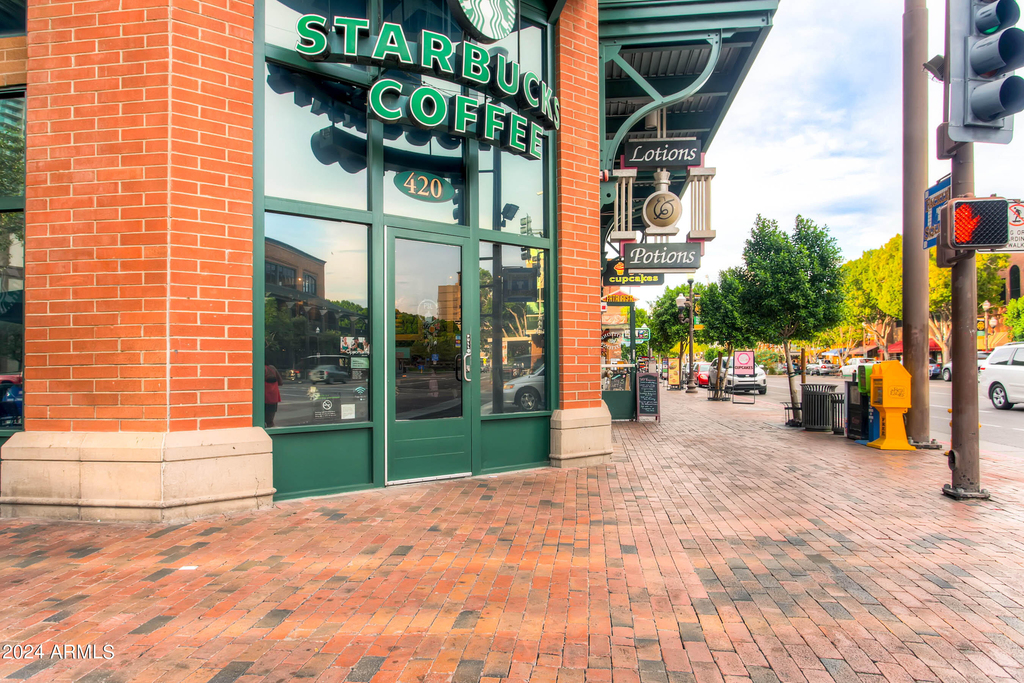 800 W Howe Street - Photo 42
