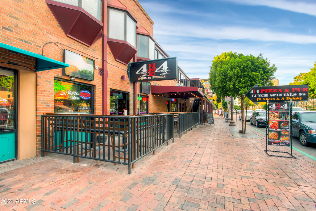 800 W Howe Street - Photo 41