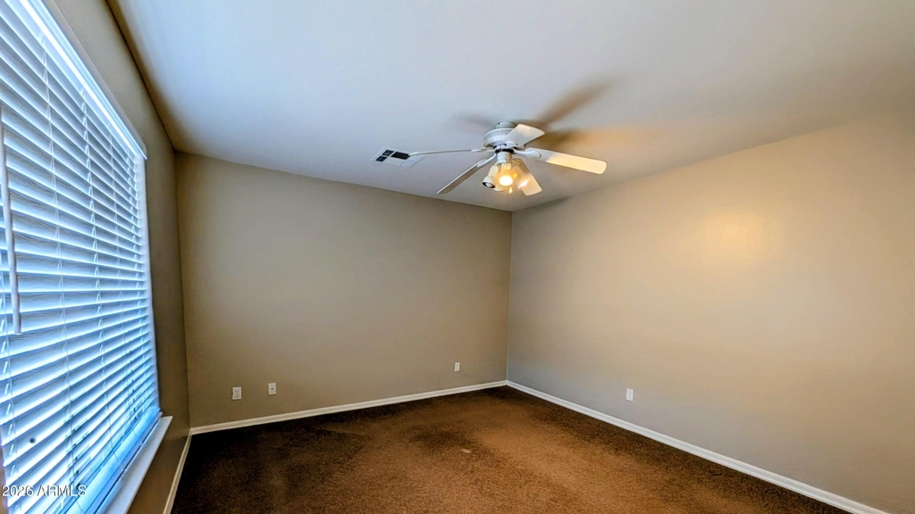 2536 E Mcarthur Drive - Photo 9