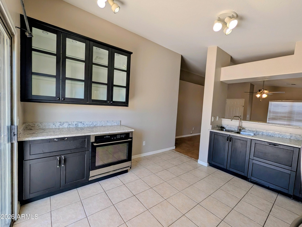 2536 E Mcarthur Drive - Photo 5