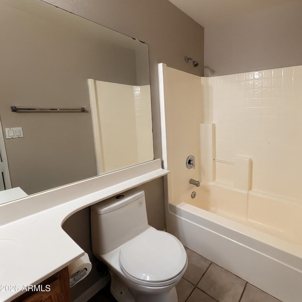2536 E Mcarthur Drive - Photo 17