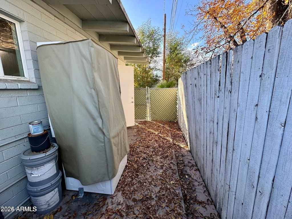 514 W 13th Street - Photo 19