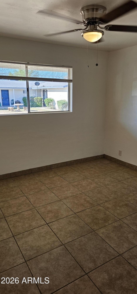 110 S Allen -- - Photo 4