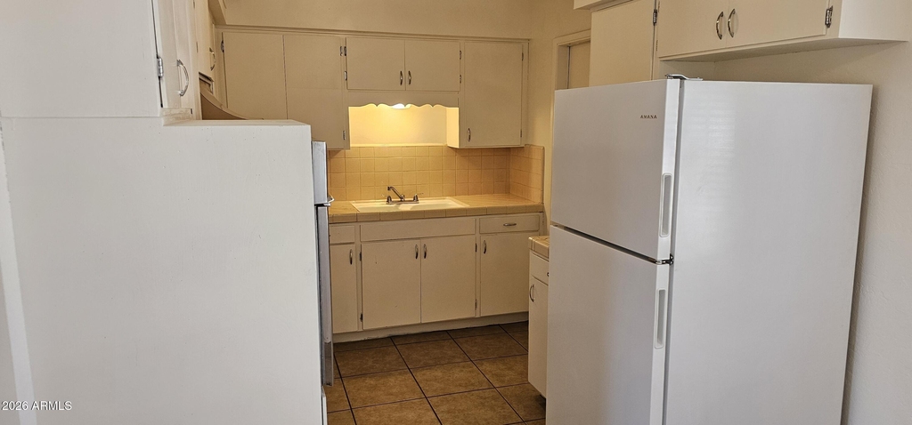 110 S Allen -- - Photo 1
