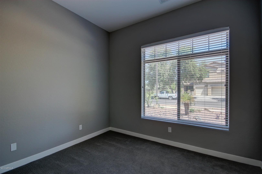 4027 E Marshall Avenue - Photo 18