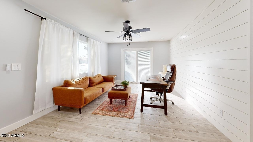 5426 S College Avenue - Photo 2
