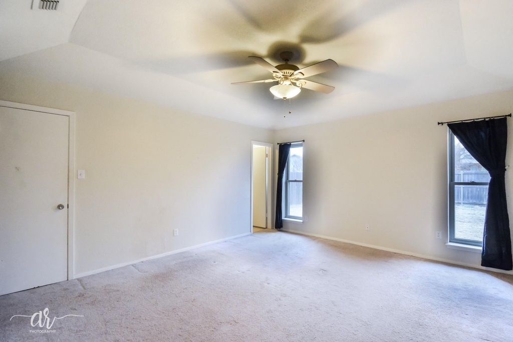 2733 Melissa Lane - Photo 30
