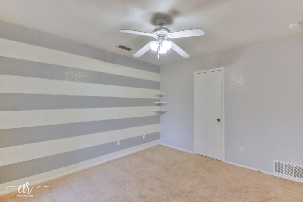 2733 Melissa Lane - Photo 28