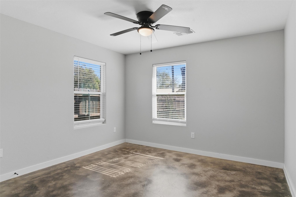 612 W Coffin Street - Photo 10