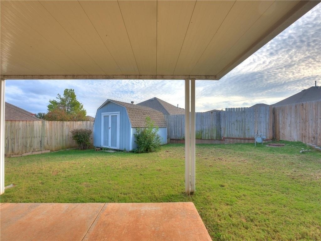 1004 Sw 127th Place - Photo 2