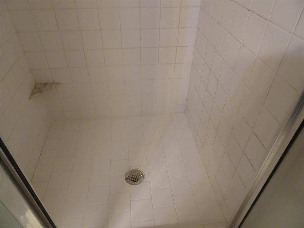 600 Oak Creek Drive - Photo 21
