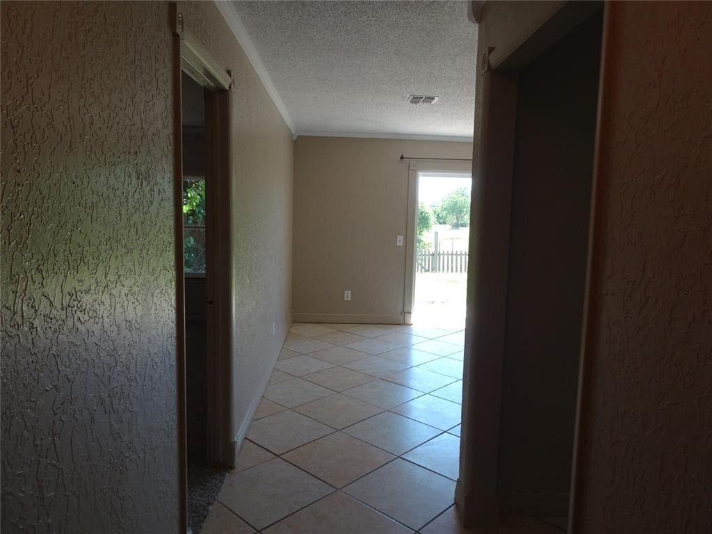 600 Oak Creek Drive - Photo 2