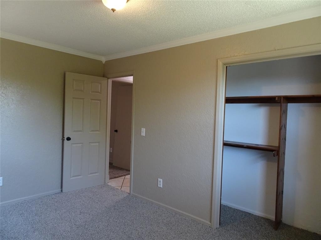 600 Oak Creek Drive - Photo 11