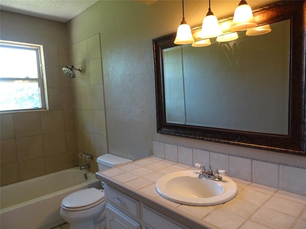 600 Oak Creek Drive - Photo 9