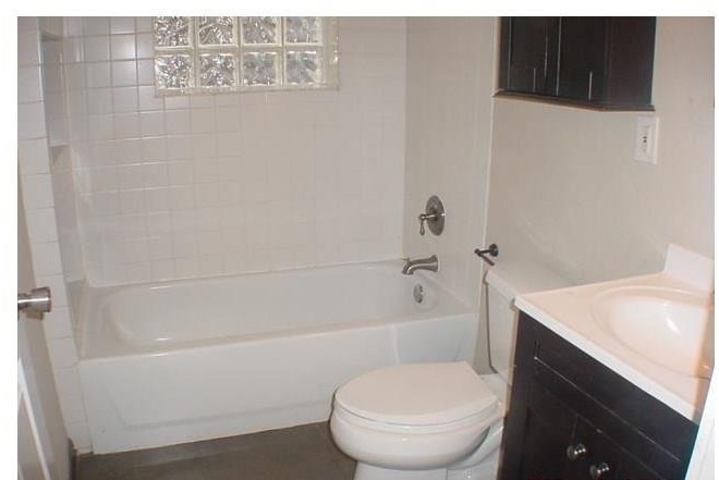 1122 N Zang Boulevard - Photo 4