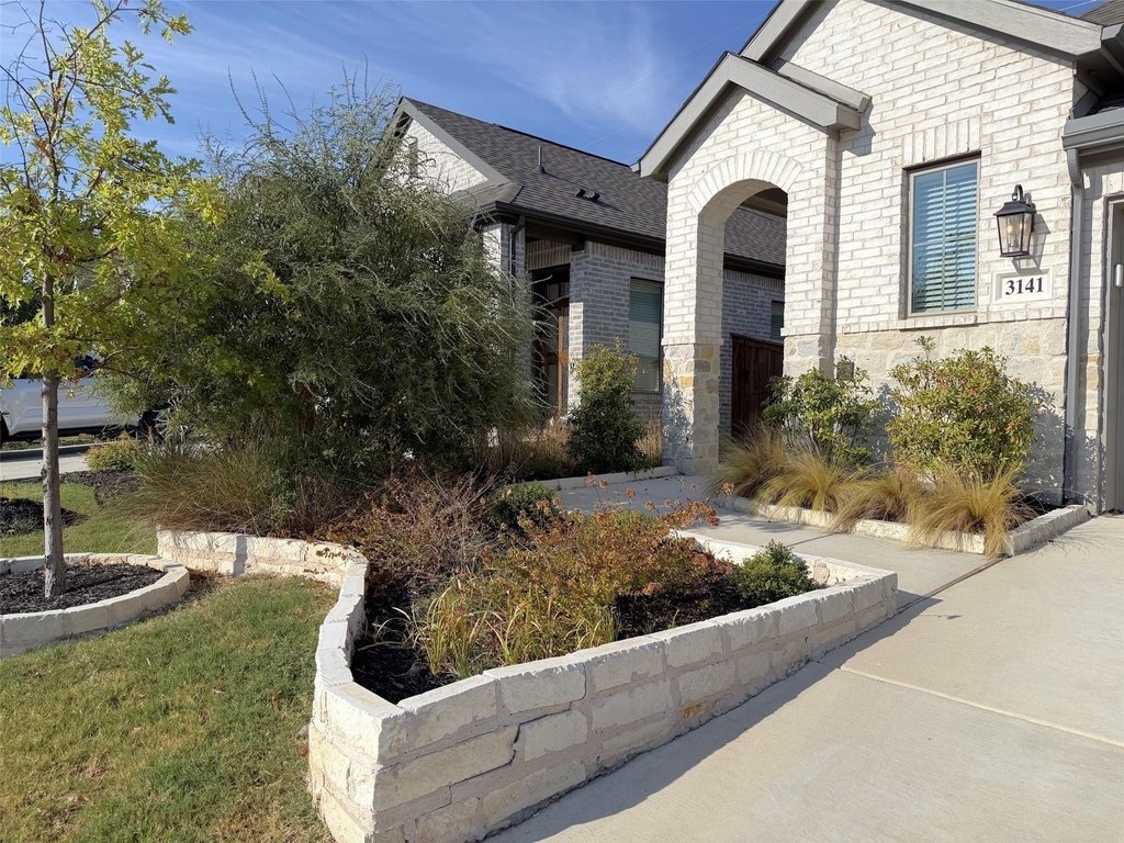 3141 Brazoria Drive - Photo 2
