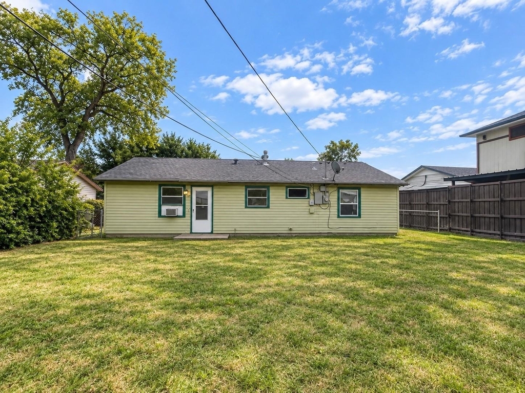 12145 Dandridge Drive - Photo 12