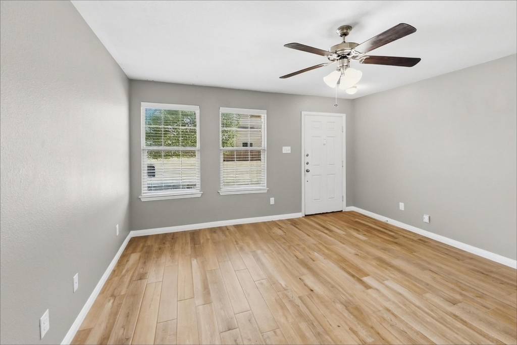 733 River Hill Lane - Photo 3
