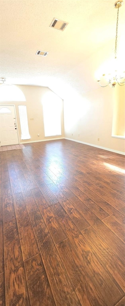 6941 Hickory Creek - Photo 3