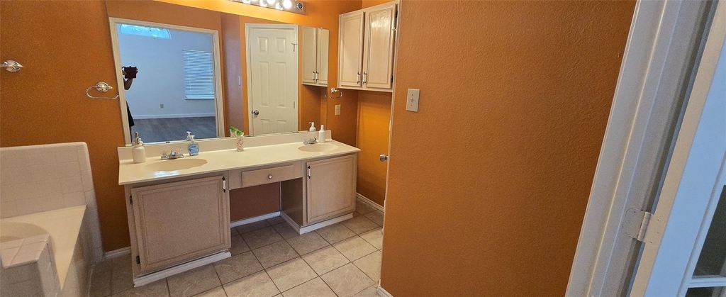 6941 Hickory Creek - Photo 21