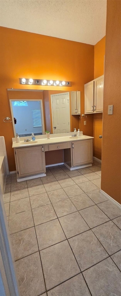 6941 Hickory Creek - Photo 22