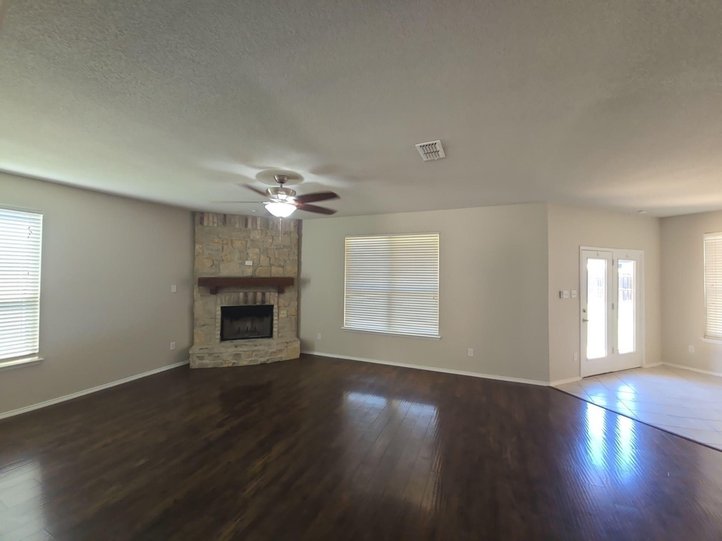 7601 Boat Wind Road - Photo 4