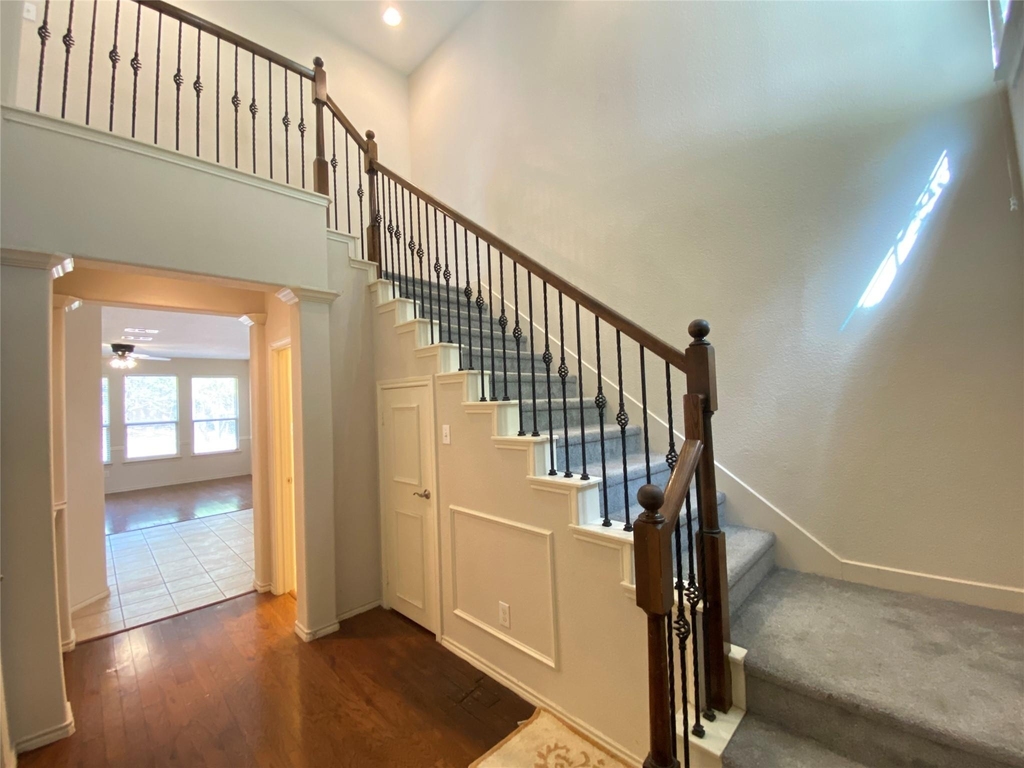 8307 Timberbrook Lane - Photo 3