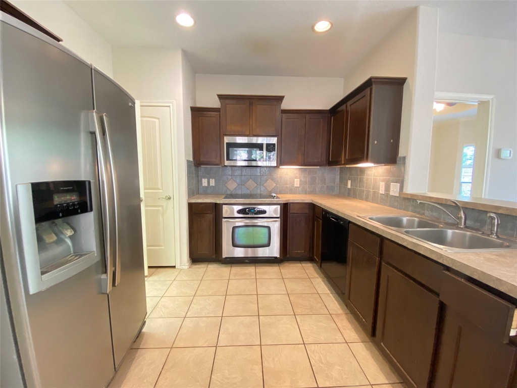 8307 Timberbrook Lane - Photo 6