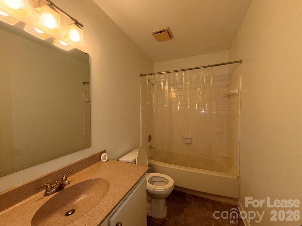3147 Heathstead Place - Photo 2