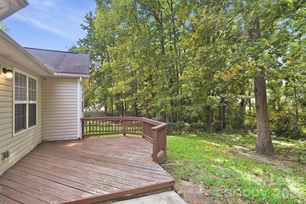 2639 Daffodil Drive - Photo 14