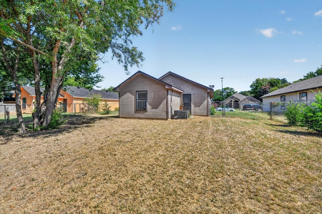 5304 Carol Avenue - Photo 5