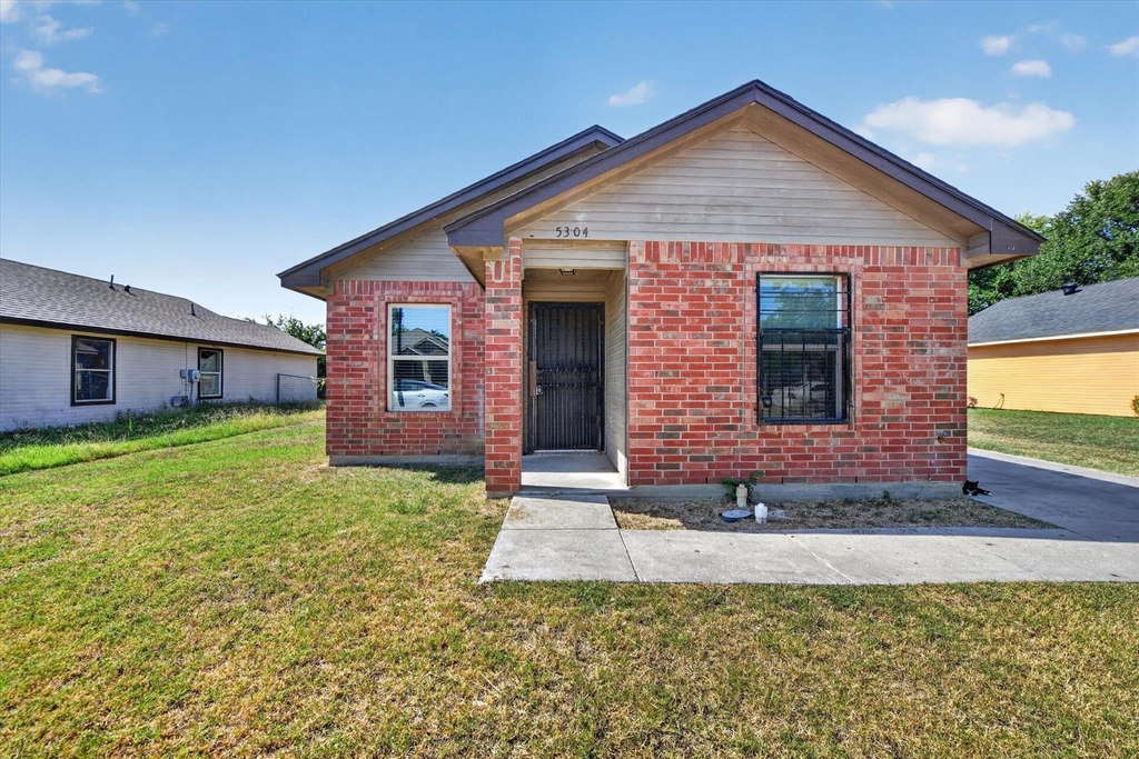 5304 Carol Avenue - Photo 0