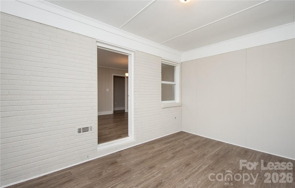 2517 Heywood Avenue - Photo 10