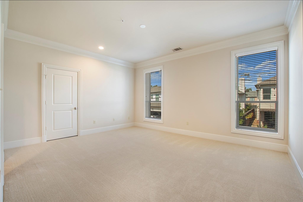 6525 Bandera Avenue - Photo 4
