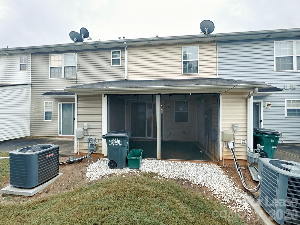 11044 Derryrush Drive - Photo 16