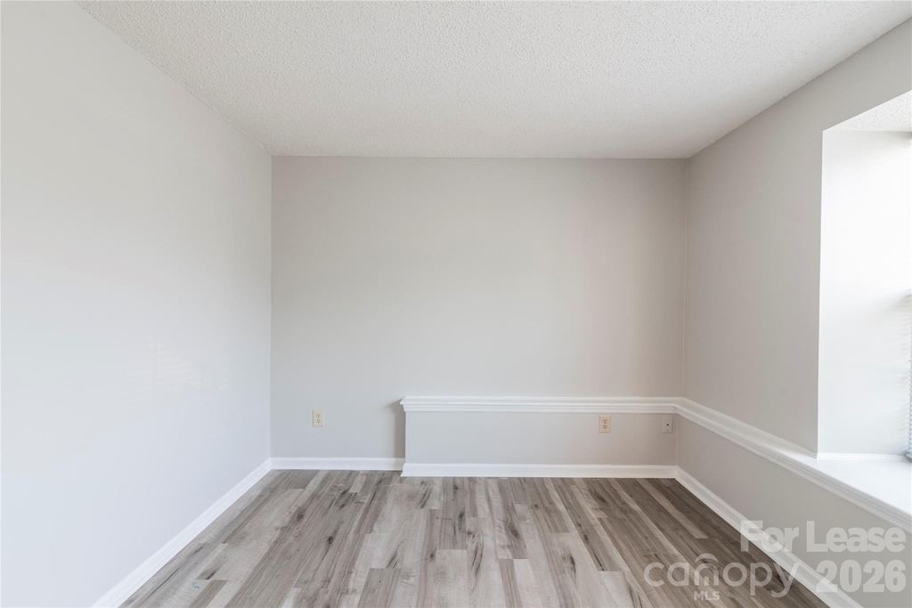 1624 Arlyn Circle - Photo 12
