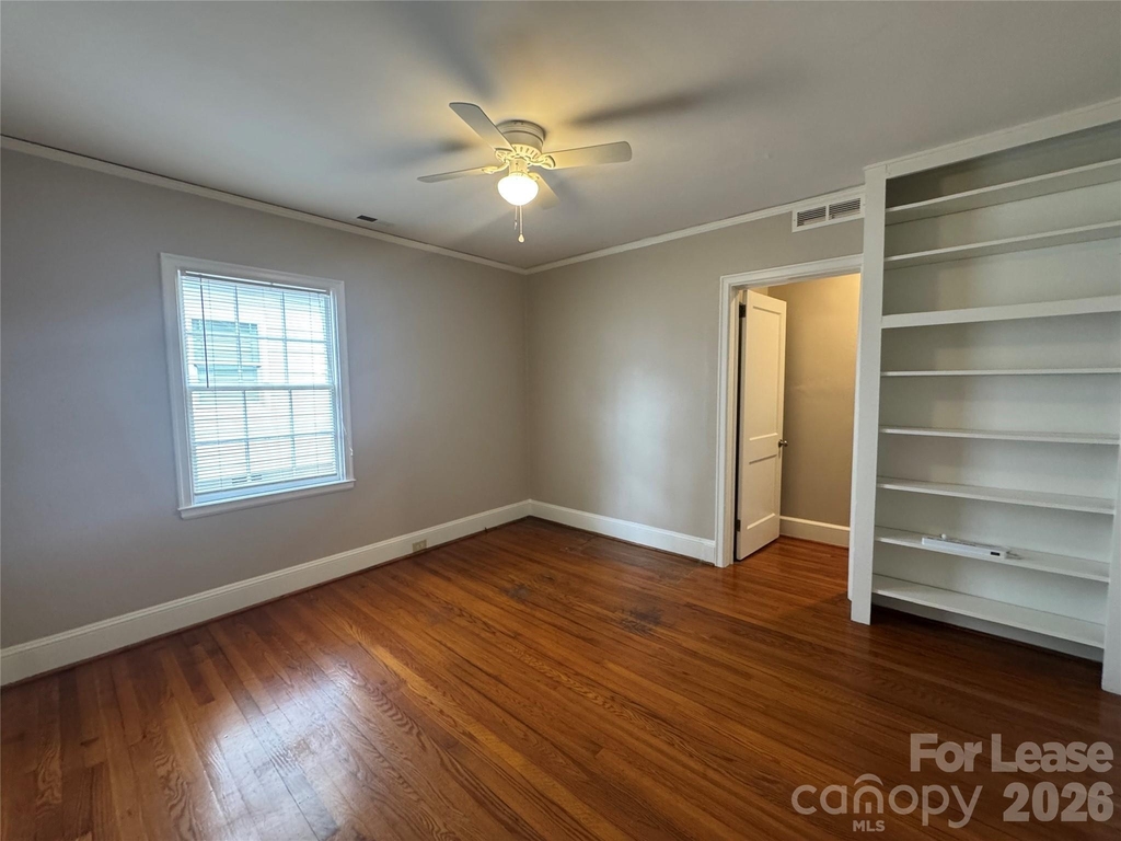 2213 Chesterfield Avenue - Photo 6