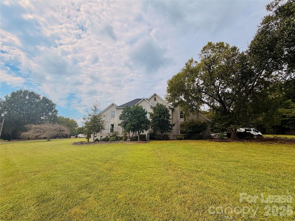 118 Sunfish Drive - Photo 1