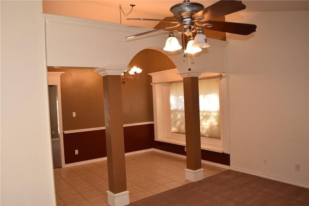 512 Rosewood Lane - Photo 5