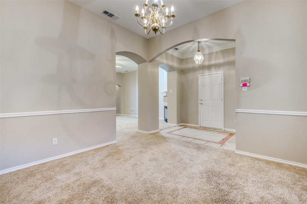 1913 Piney Creek Boulevard - Photo 3