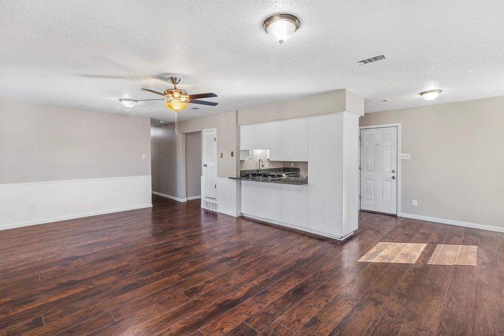 3241 Oak Timber Drive - Photo 3