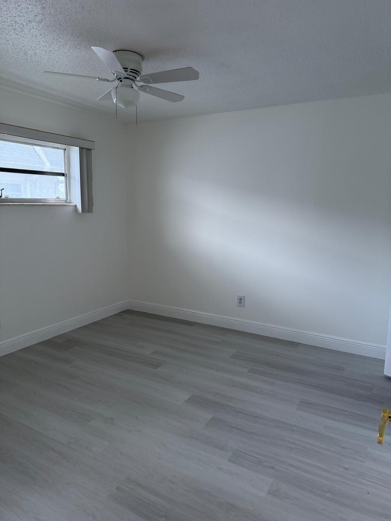 6211 Sw 37th Street - Photo 3