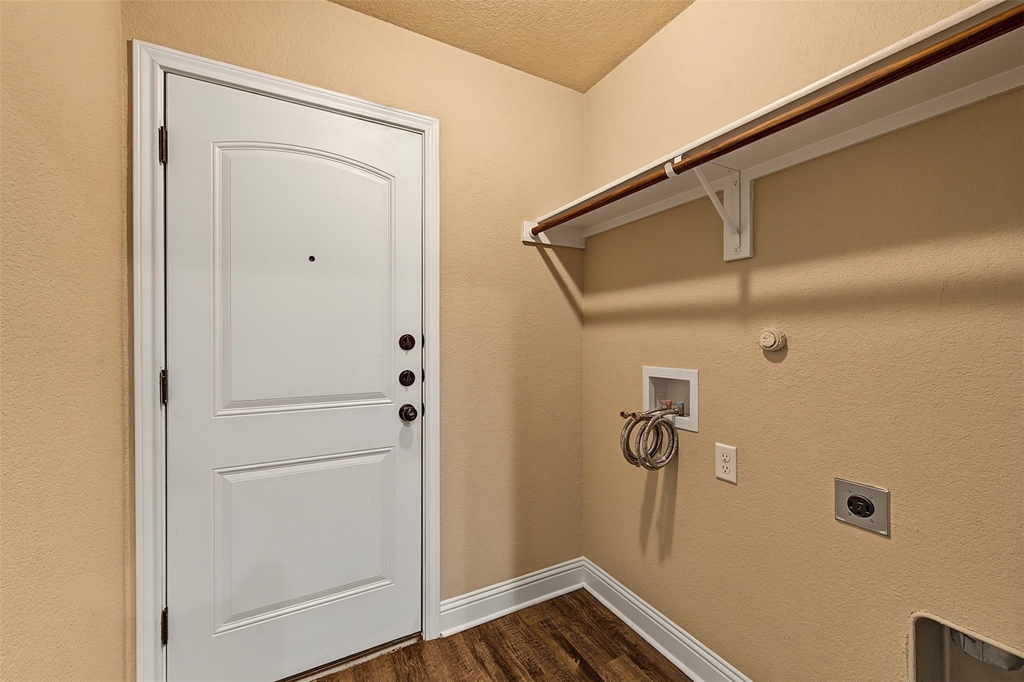 3216 Cherry Lane - Photo 10