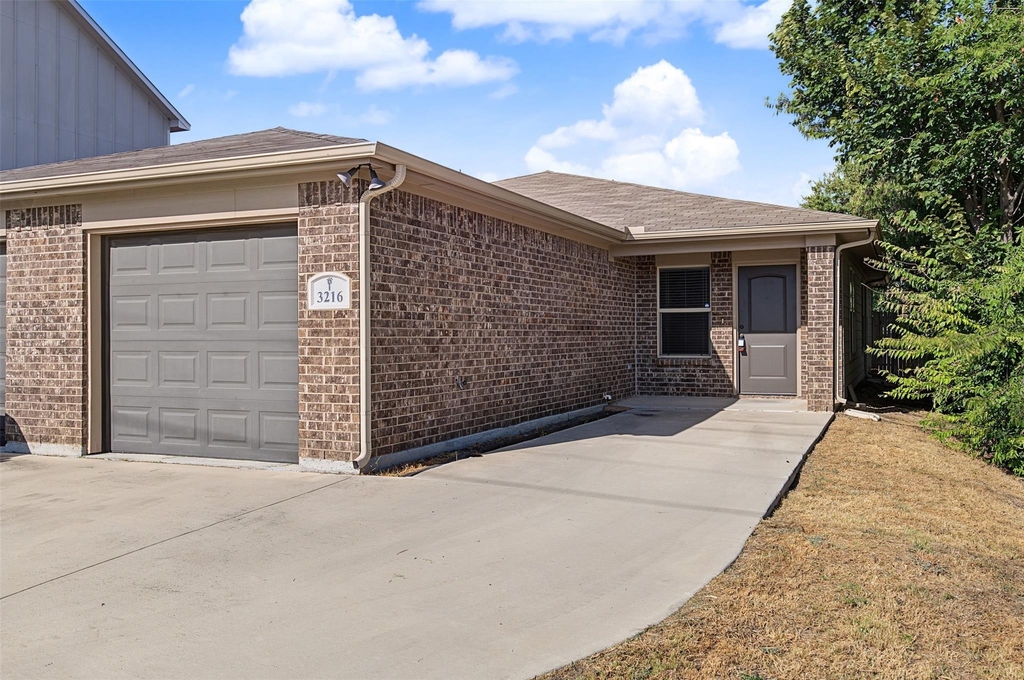 3216 Cherry Lane - Photo 1