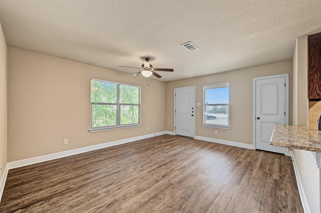 3216 Cherry Lane - Photo 11