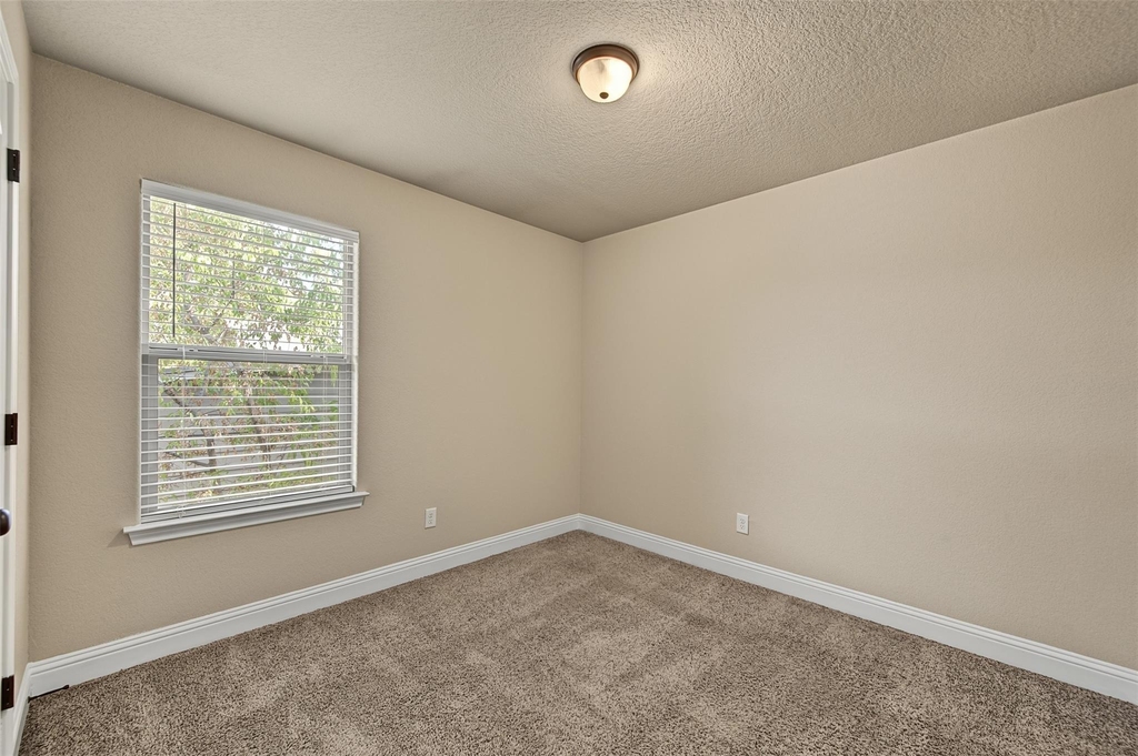 3216 Cherry Lane - Photo 14