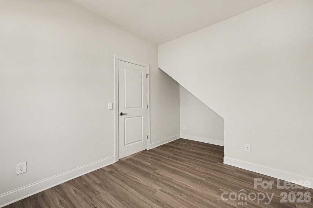 562 W Wilson Avenue - Photo 24