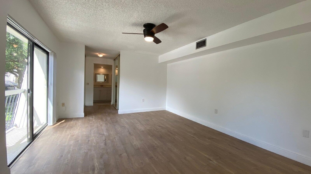 1522 15th Terrace - Photo 6