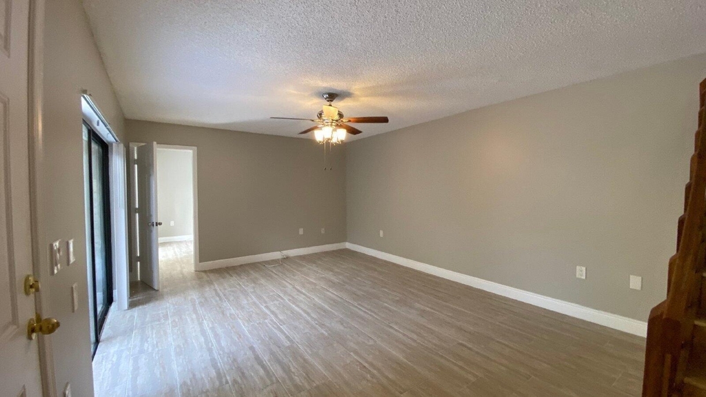 1522 15th Terrace - Photo 5