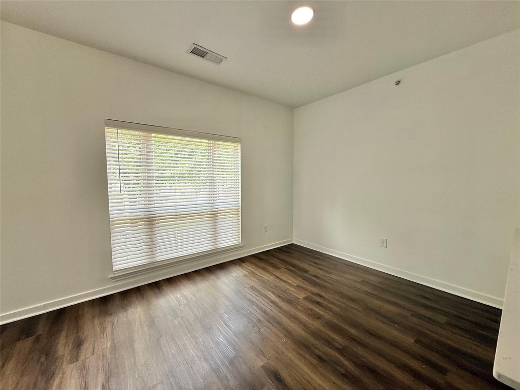 6740 Windhaven Parkway - Photo 10